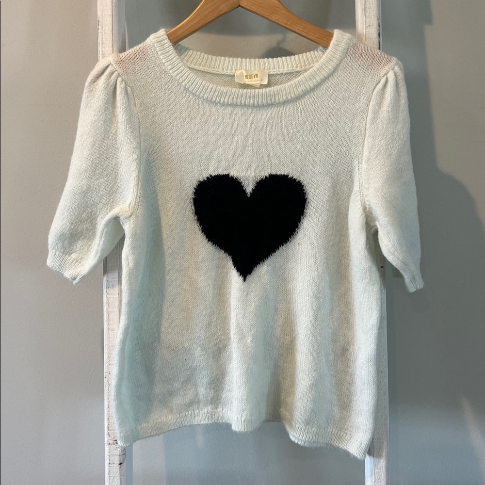 Anthropologie Maeve medium Short-Sleeve Crew Sweater with Black Heart - Picture 2 of 8